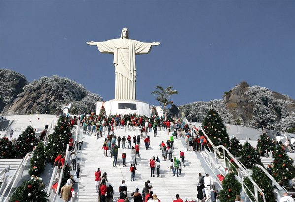 El Cristo Redentor en Río de Janeiro, Brasil, dibujado por la red neuronal. - Sputnik Mundo