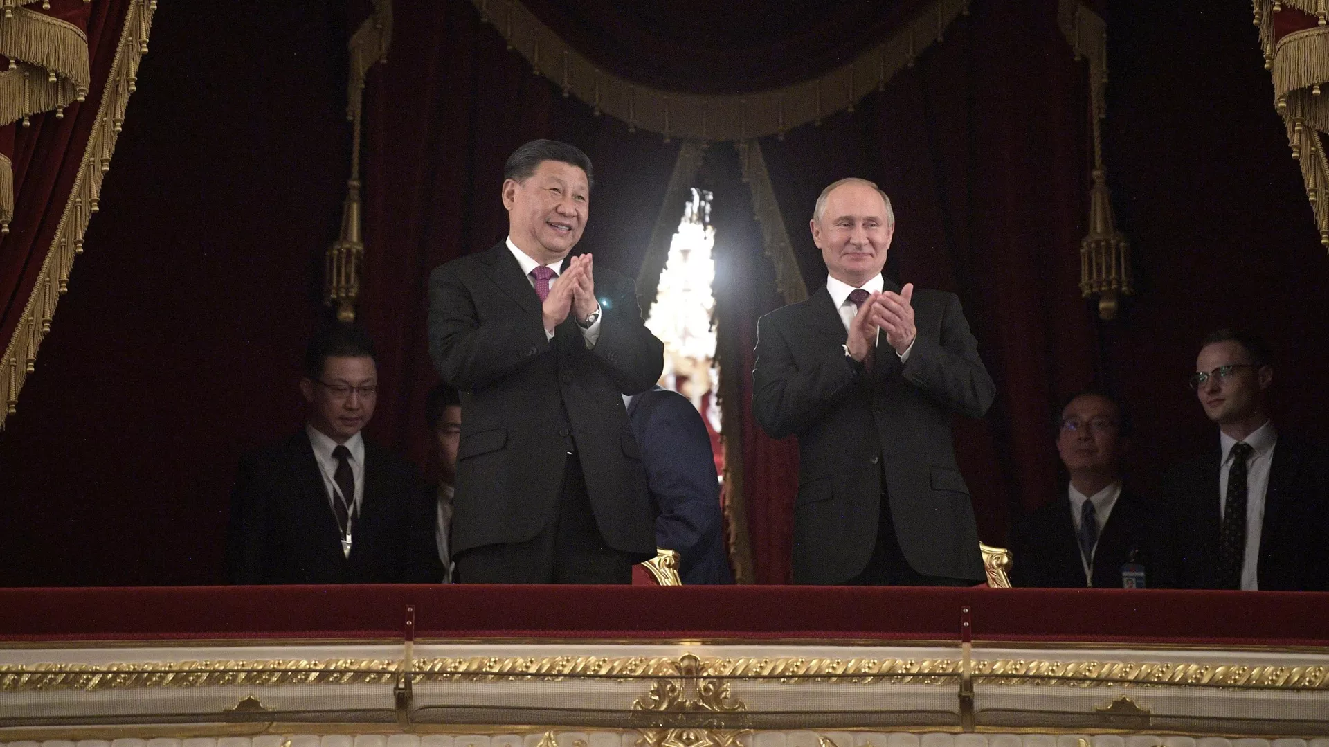 Los mandatarios de China y Rusia, Xi Jinping y Vladímir Putin, el 5 de junio, 2019