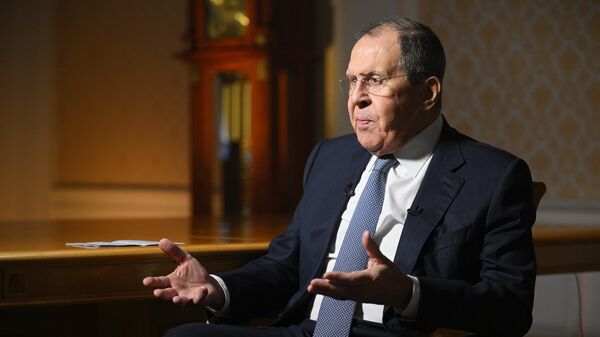 Serguéi Lavrov, el ministro ruso de Asuntos Exteriores, durante una entrevista  - Sputnik Mundo