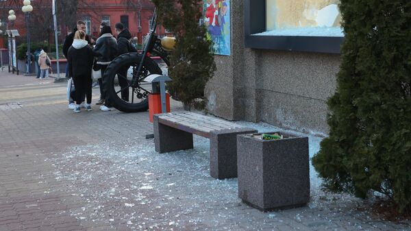 Las consecuencias del bombardeo ucraniano de la ciudad rusa de Bélgorod - Sputnik Mundo