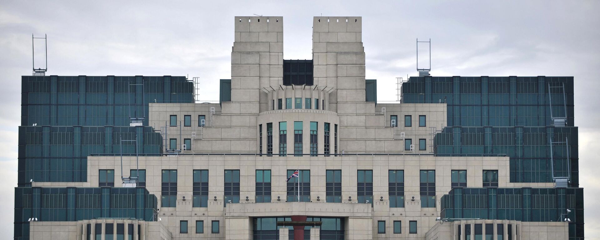 Edificio del MI5 y el Servicio de Inteligencia Secreto, más conocido como MI6, en el Reino Unido - Sputnik Mundo, 1920, 07.12.2024