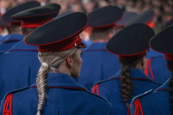 Agentes de policía durante la celebración del 32 aniversario de la República Srpska, entidad autoproclamada dentro de Bosnia y Herzegovina, en la ciudad bosnia de Banja Luka. Agentes de policía durante la celebración del 32 aniversario de la República Srpska, entidad autoproclamada dentro de Bosnia y Herzegovina, en la ciudad bosnia de Banja Luka. - Sputnik Mundo