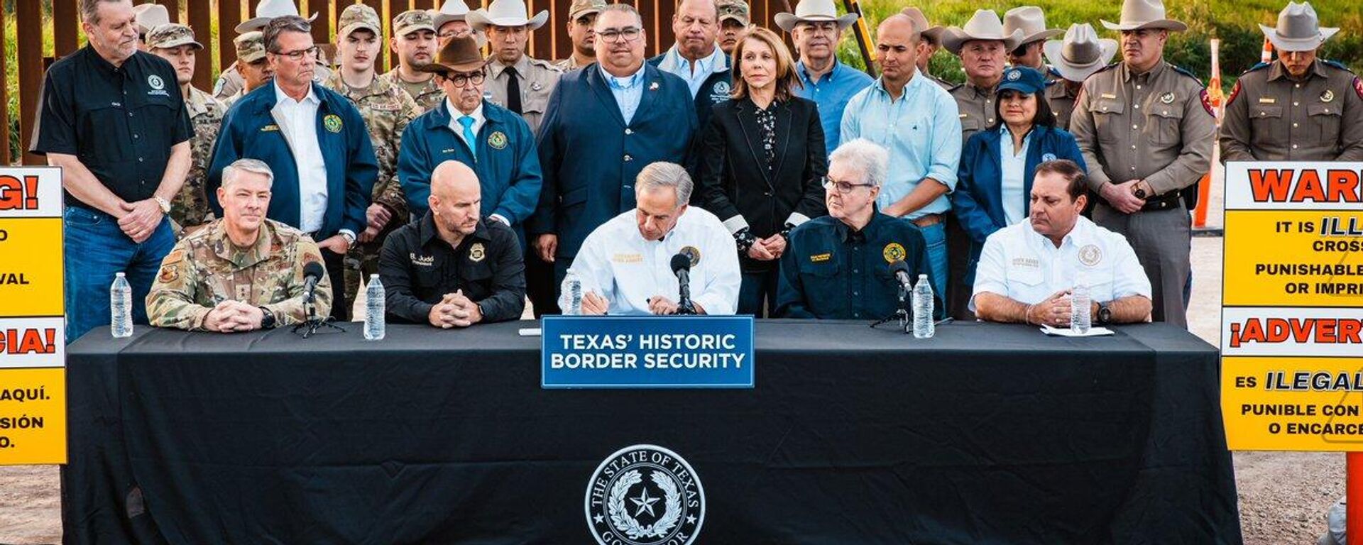 México repudia discurso antiinmigrante del gobernador de Texas - Sputnik Mundo, 1920, 13.01.2024