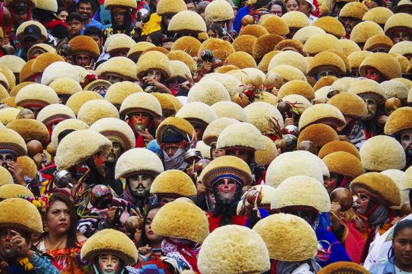 Bailarines en el antiguo festival tradicional Parachicos en Chiapa de Corzo, en el estado de Chiapas, México. - Sputnik Mundo