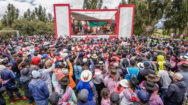 La presidenta del Perú, Dina Boluarte, durante un acto oficial en el departamento de Ayacucho del 20 de enero de 2024 - Sputnik Mundo