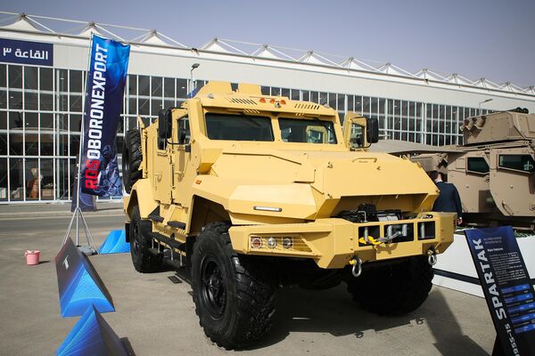 El vehículo blindado polivalente ruso Spartak, con protección mejorada contra explosiones y munición, fue diseñado ya durante la operación militar especial. El vehículo blindado polivalente ruso Spartak, con protección mejorada contra explosiones y munición, fue diseñado ya durante la operación militar especial. - Sputnik Mundo