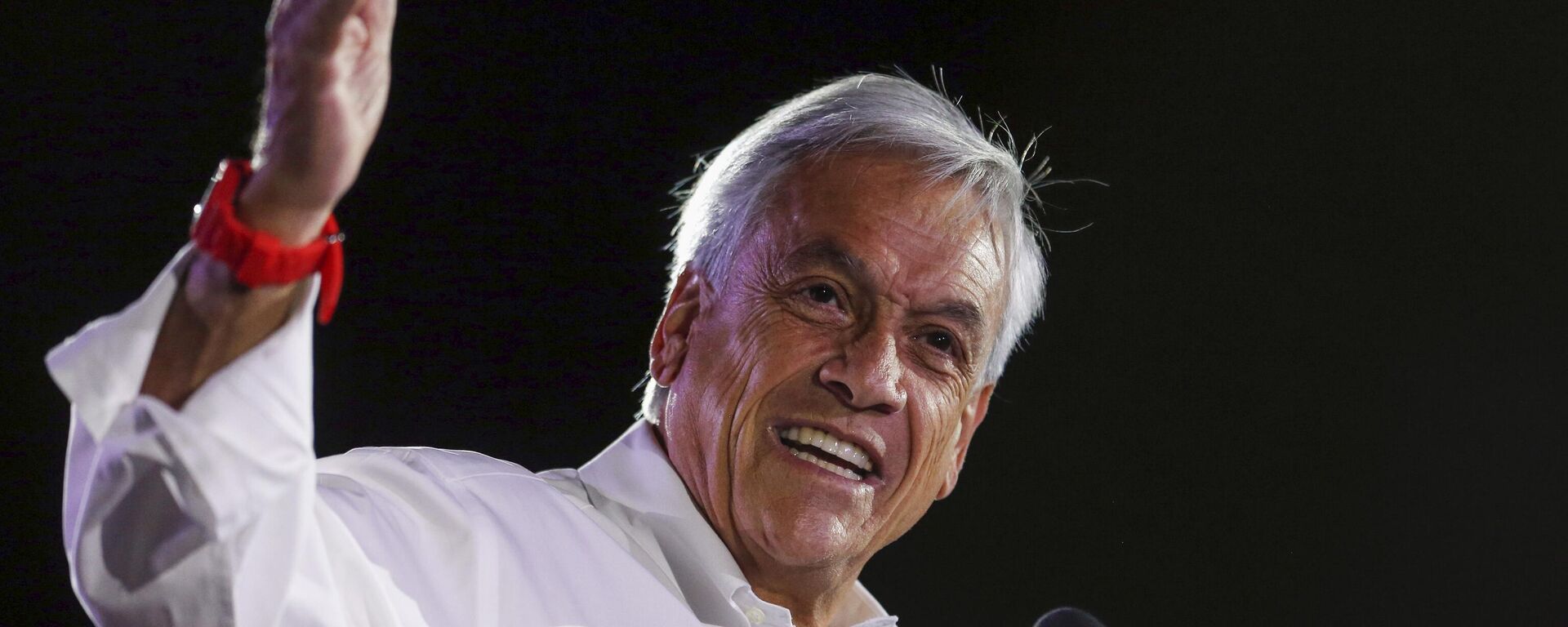 Sebastián Piñera, expresidente chileno, se dirige a sus simpatizantes en su mitin de cierre de campaña en Santiago de Chile, 16 de noviembre de 2017 - Sputnik Mundo, 1920, 03.02.2025