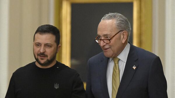 Volodímir Zelenski y Chuck Schumer - Sputnik Mundo