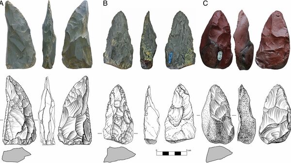 Artefactos líticos de la cueva de Chagírskaya - Sputnik Mundo