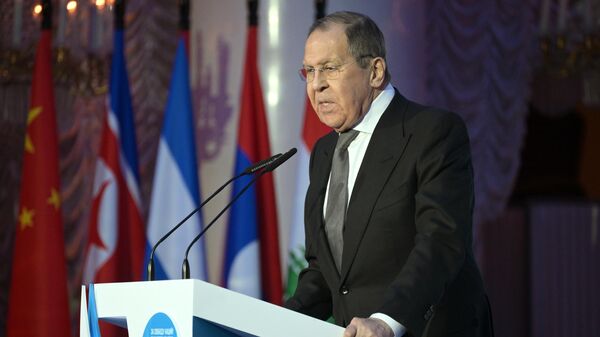 Serguéi Lavrov, ministro ruso de Asuntos Exteriores, interviene en el Foro de partidarios de la lucha contra las prácticas modernas del neocolonialismo y por la libertad de las naciones el 16 de febrero de 2024  - Sputnik Mundo