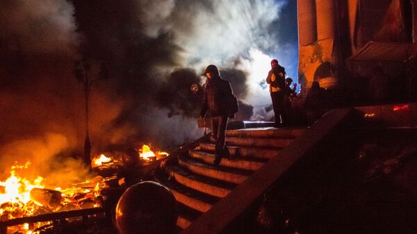 Supporters of the opposition on Maidan Square in Kiev during the clashes between protesters and the police. (File) - Sputnik Mundo