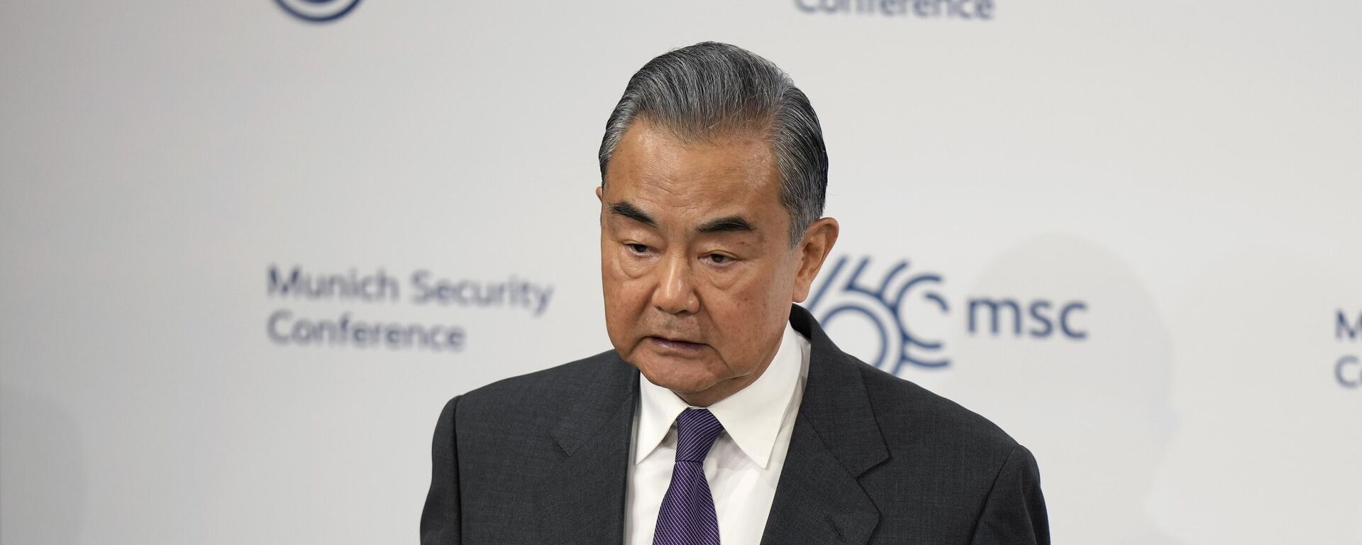 Wang Yi, ministro de Asuntos Exteriores chino, pronuncia un discurso en la Conferencia de Seguridad de Múnich, Alemania, el 17 de febrero de 2024 - Sputnik Mundo, 1920, 07.03.2024