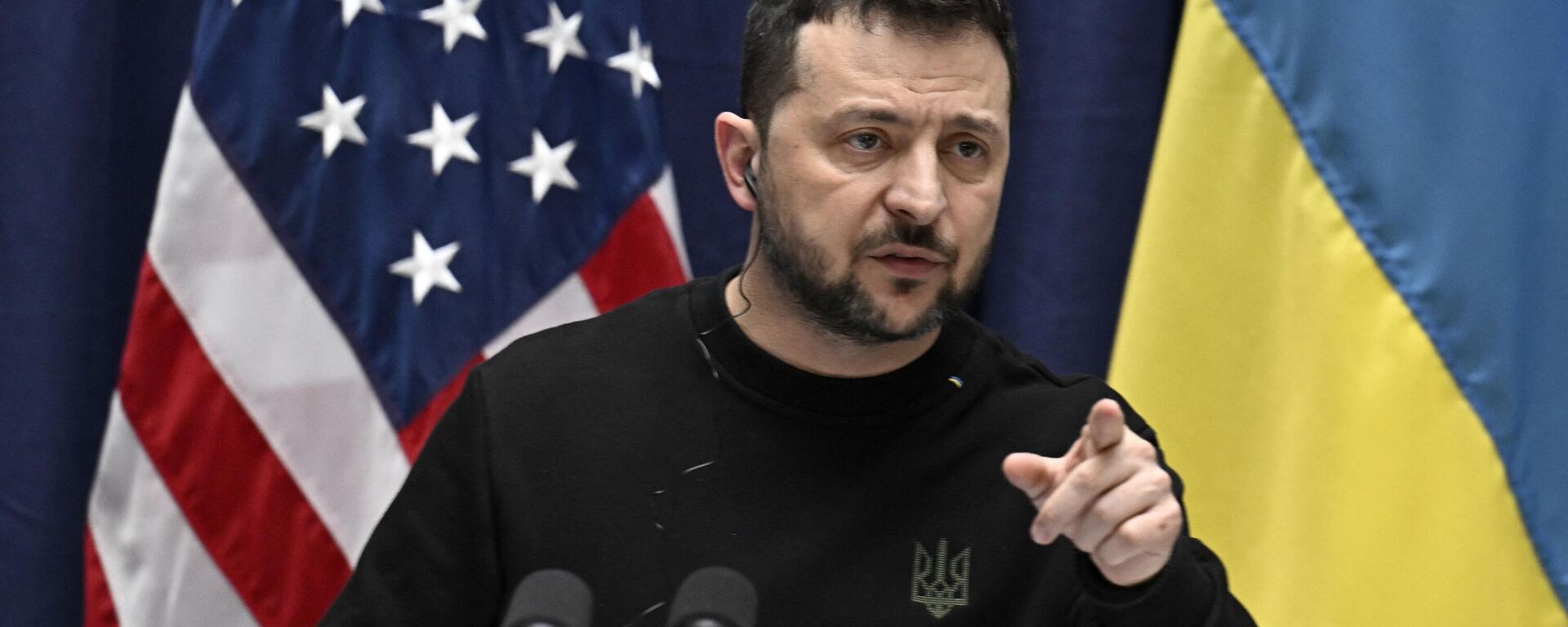 El presidente ucraniano Volodímir Zelenski ofrece una rueda de prensa en la Conferencia de Seguridad de Múnich el 17 de febrero de 2024. - Sputnik Mundo, 1920, 17.02.2024