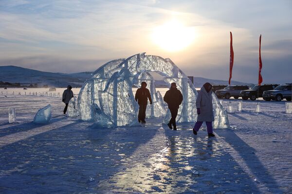 El Parque de Hielo Oljón está dirigido a vacaciones familiares y en grupo. La entrada al parque es gratuita. - Sputnik Mundo