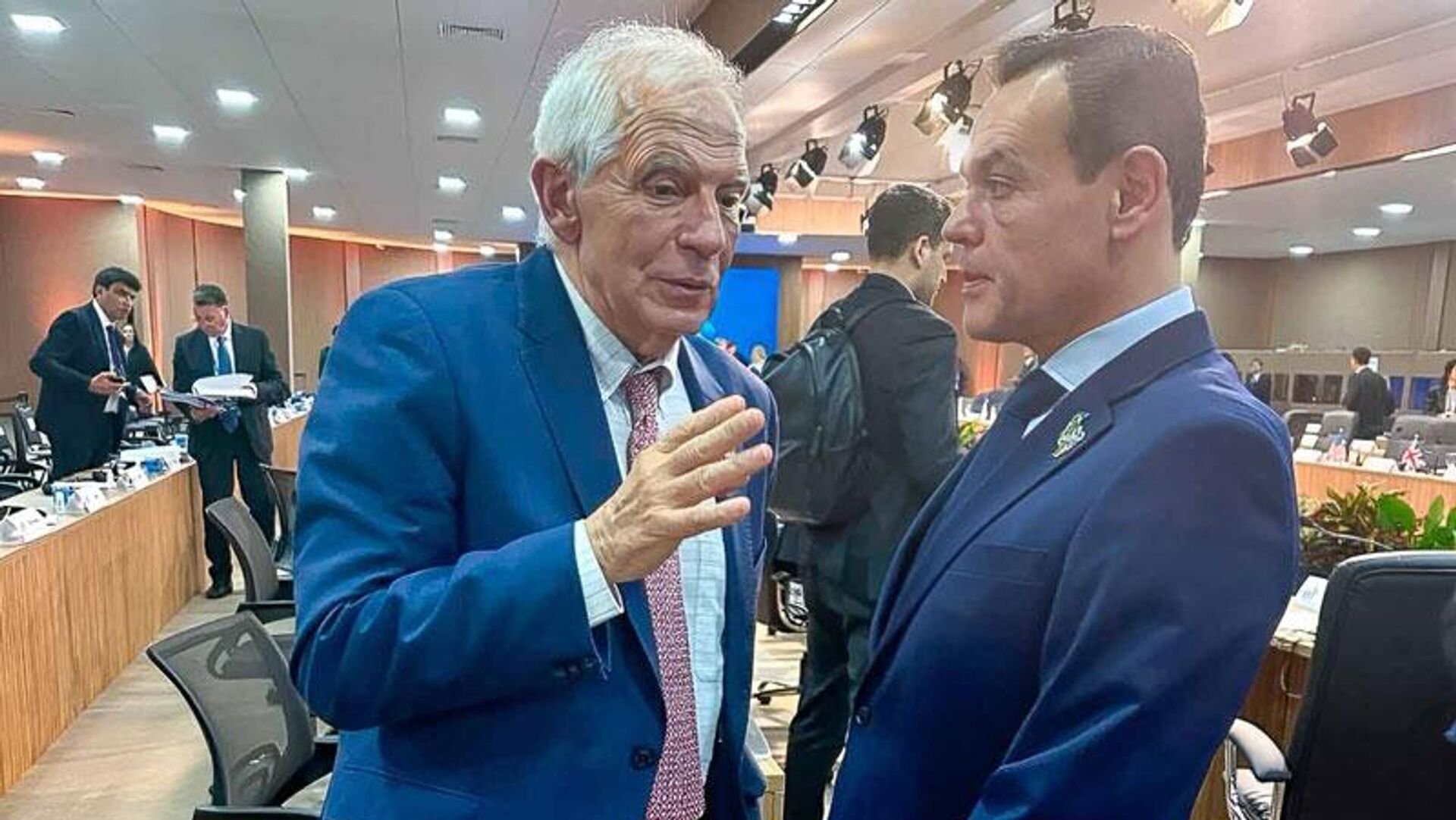 El Alto Representante de la Unión Europea para Asuntos Exteriores y Política de Seguridad, Josep Borrell, y el canciller paraguayo Rubén Ramírez El Alto Representante de la Unión Europea para Asuntos Exteriores y Política de Seguridad, Josep Borrell, y el canciller paraguayo Rubén Ramírez - Sputnik Mundo, 1920, 24.02.2024
