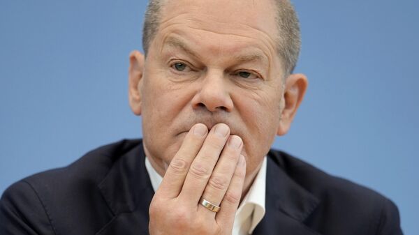 Olaf Scholz, el canciller alemán, habla durante su rueda de prensa anual de verano en Berlín, Alemania, el 14 de julio de 2023 - Sputnik Mundo