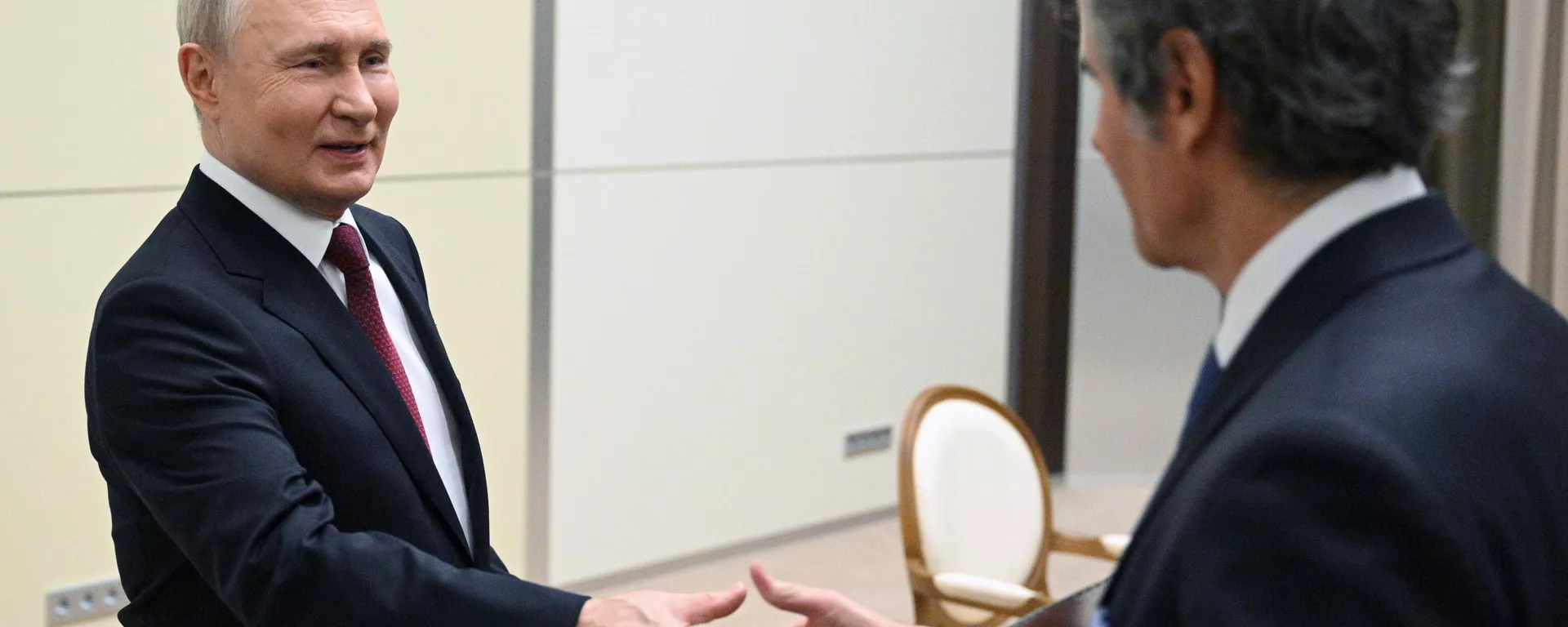 El presidente ruso, Vladímir Putin, durante una reunión con el director general del Organismo Internacional de Energía Atómica (OIEA), Rafael Grossi El presidente ruso, Vladímir Putin, durante una reunión con el director general del Organismo Internacional de Energía Atómica (OIEA), Rafael Grossi - Sputnik Mundo, 1920, 06.03.2024