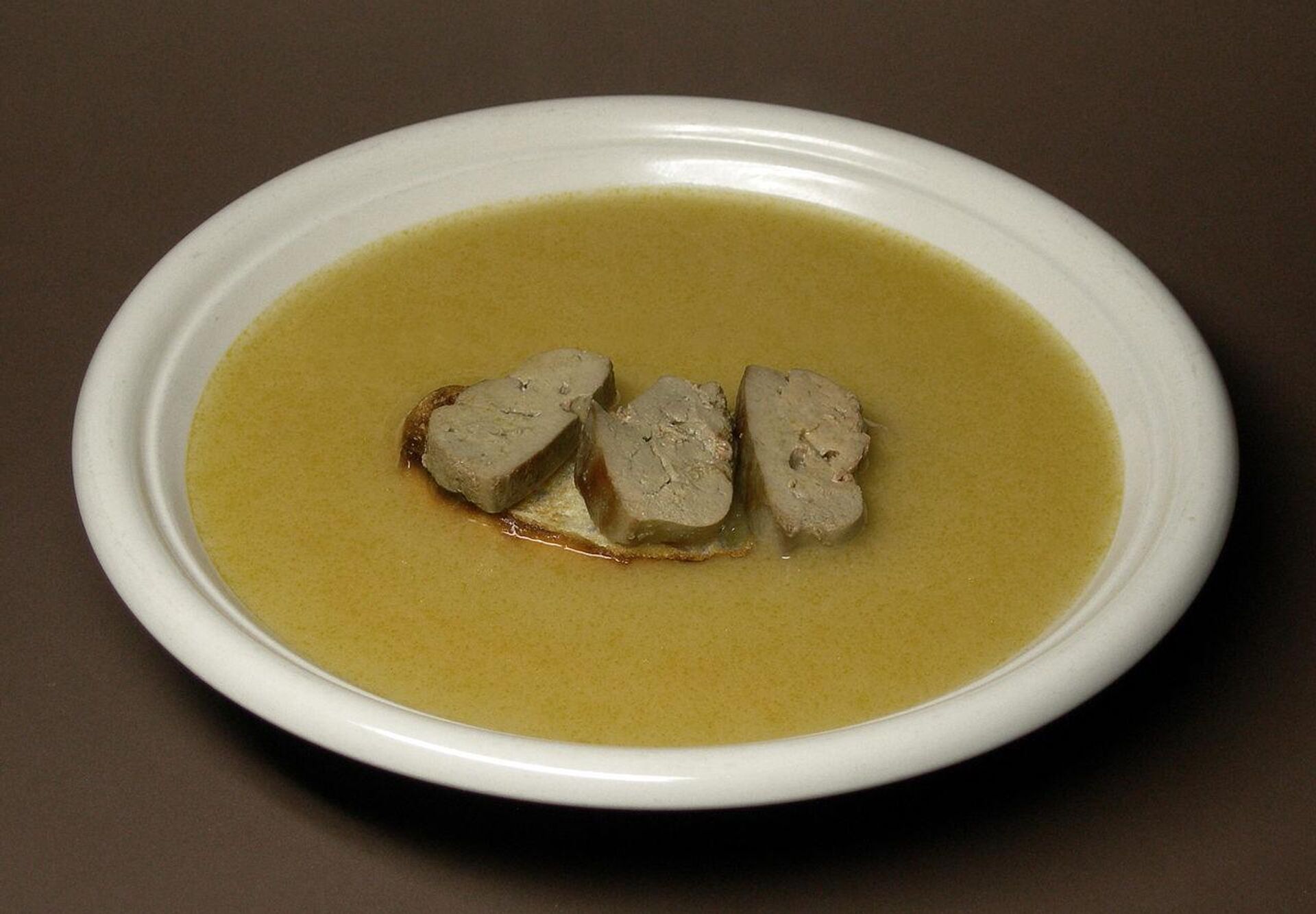 Sopa de escarabajo del tipo Melolontha  - Sputnik Mundo, 1920, 05.04.2024