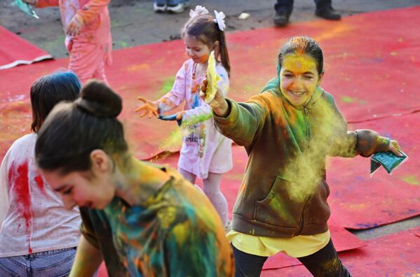 La esencia de la fiesta es celebrar la llegada de la primavera. - Sputnik Mundo