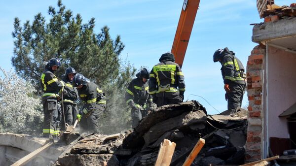 Consecuencias de un bombardeo ucraniano - Sputnik Mundo