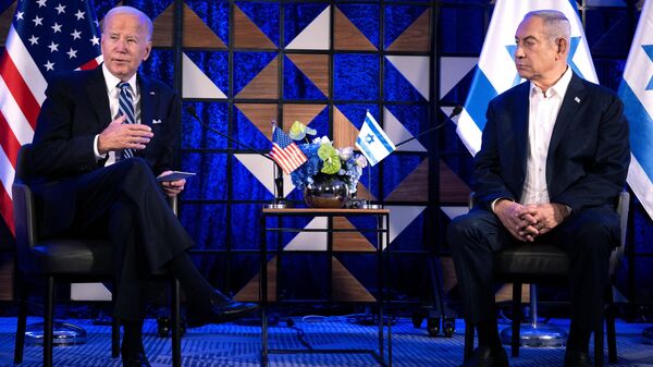 Joe Biden y Benjamin Netanyahu  - Sputnik Mundo