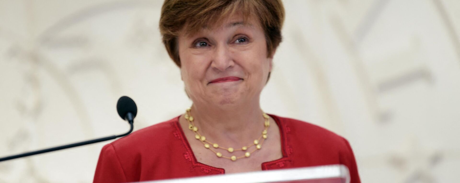 Kristalina Georgieva, directora gerente del Fondo Monetario Internacional (FMI), habla en una conferencia de prensa en la sede del FMI, en Washington, EEUU  - Sputnik Mundo, 1920, 29.04.2024