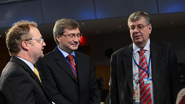 Alexéi Mozhin (dcha.), director ejecutivo de Rusia en el Fondo Monetario Internacional (FMI) - Sputnik Mundo