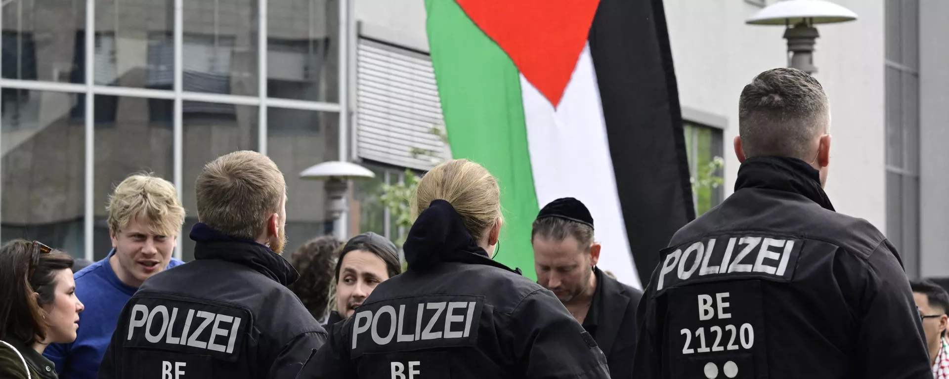 Una manifestación en Berlín a favor de Palestina - Sputnik Mundo, 1920, 07.05.2024
