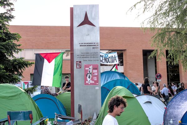 Acampada propalestina campus UCM - Sputnik Mundo