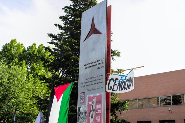 Acampada propalestina campus UCM - Sputnik Mundo