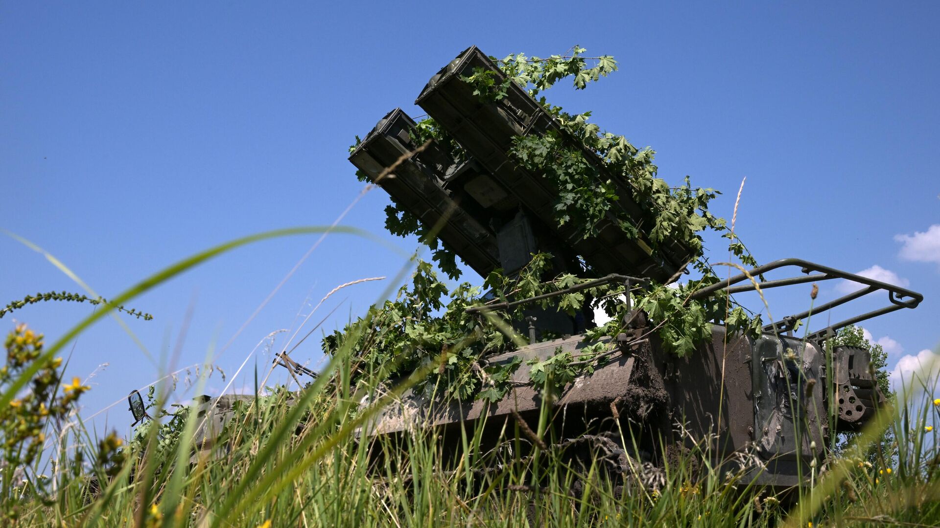 Rusia Frustra Un Masivo Ataque Ucraniano Con Más De 100 Drones Aéreos Y ...