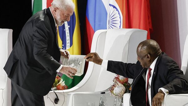 Lula da Silva y Cyril Ramaphosa, presidentes de Brasil y de Sudáfrica - Sputnik Mundo