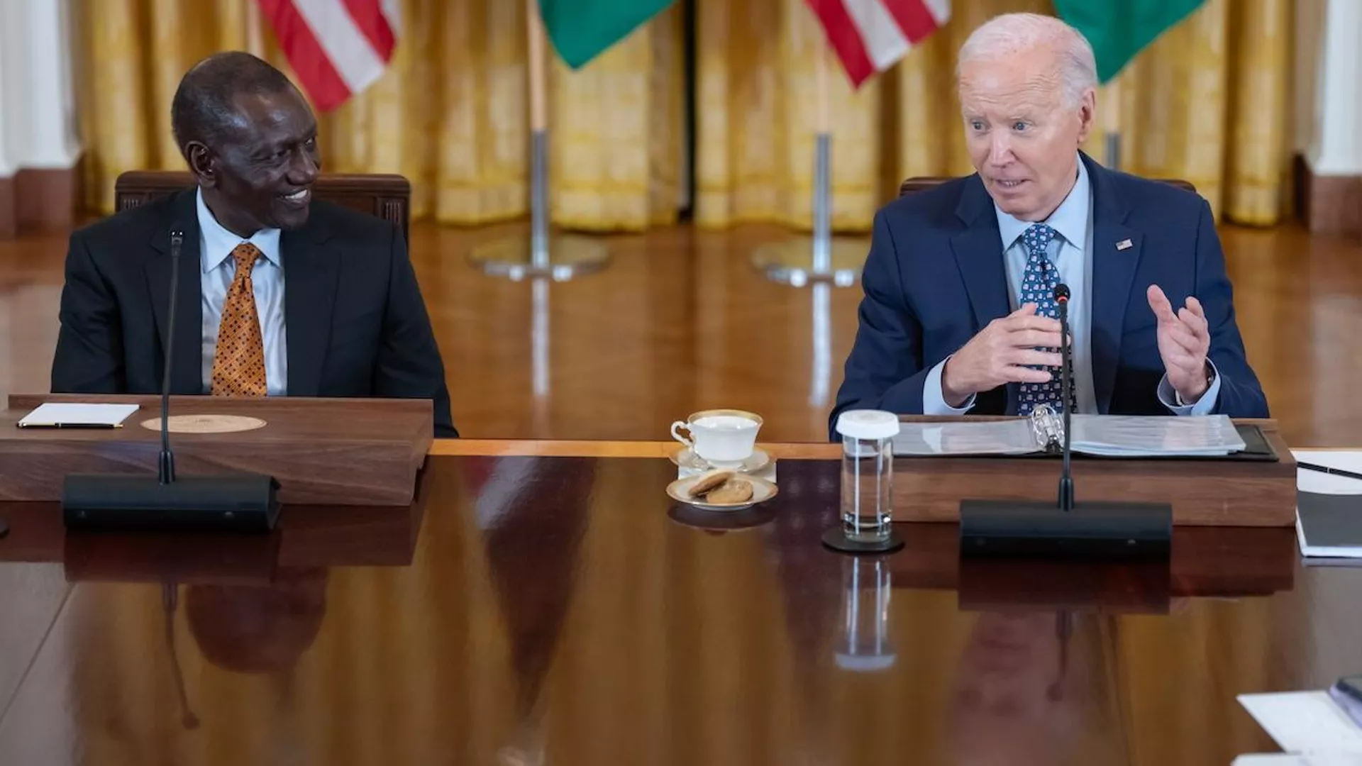 El presidente de EEUU, Joe Biden, y el mandatario de Kenia, William Ruto El presidente de EEUU, Joe Biden, y el mandatario de Kenia, William Ruto - Sputnik Mundo, 1920, 23.05.2024