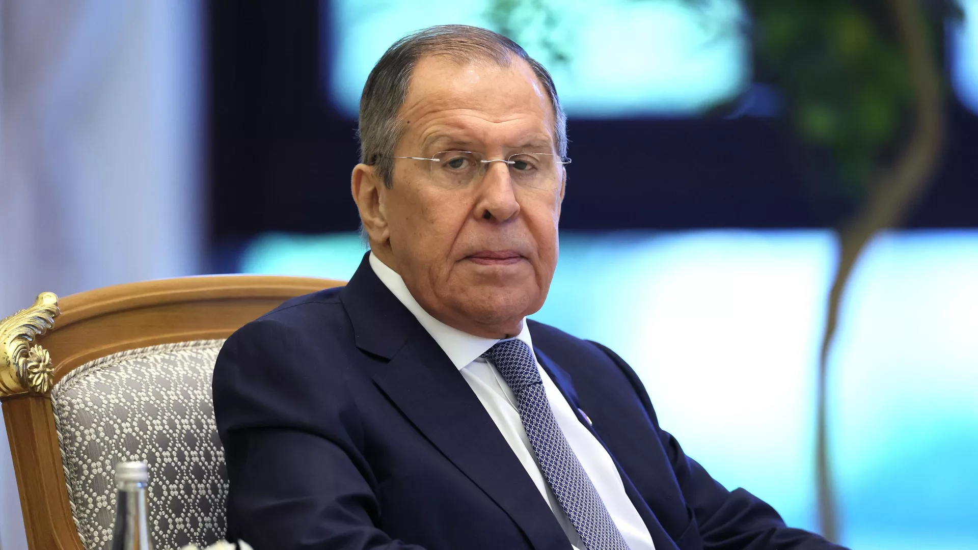 Serguéi Lavrov, el ministro de Asuntos Exteriores ruso, durante las conversaciones ruso-emiratíes  - Sputnik Mundo, 1920, 25.12.2024