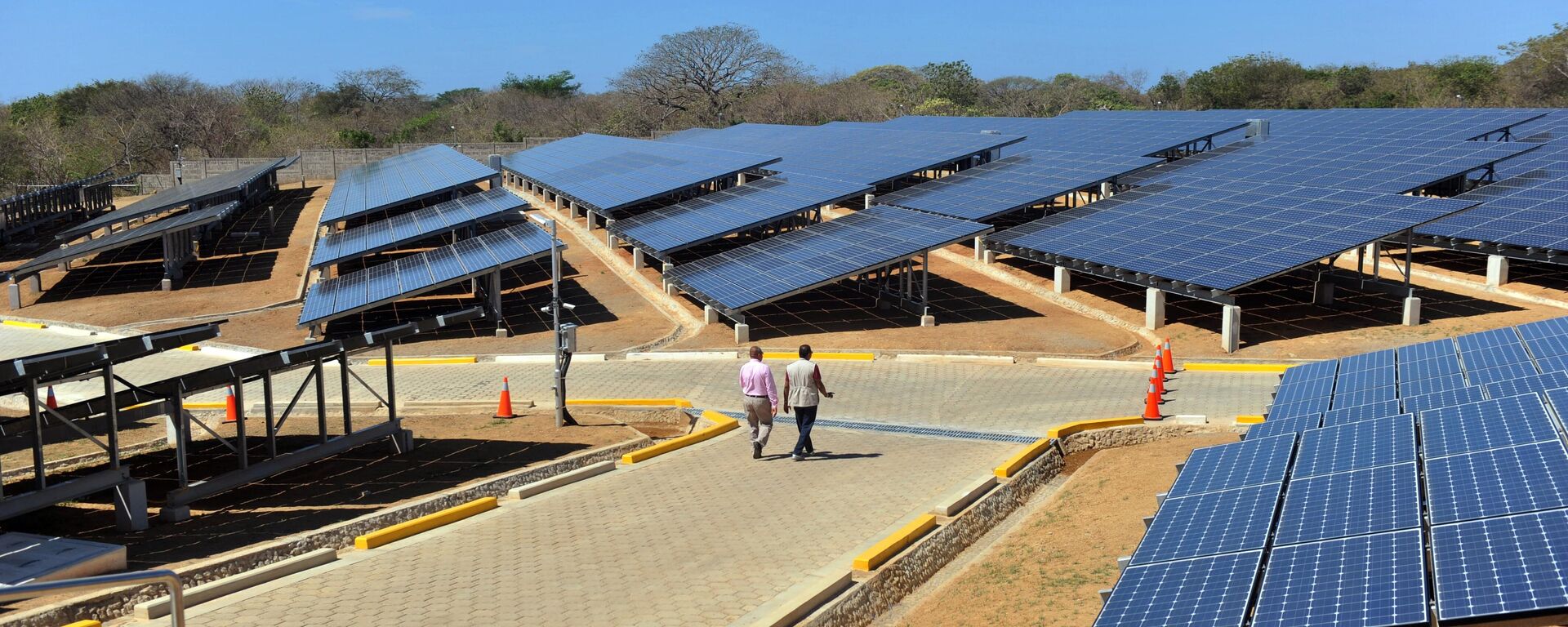 Una planta fotovoltaica en Nicaragua (imagen referencial) - Sputnik Mundo, 1920, 07.06.2024