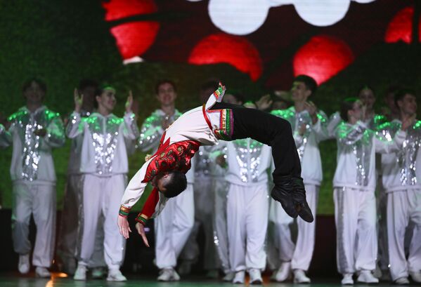 Los miembros actuales del BRICS son Brasil, Rusia, la India, China, Sudáfrica, Egipto, Irán, Emiratos Árabes Unidos, Arabia Saudita y Etiopía. Decenas de Estados expresaron su disposición a cooperar con la asociación en diferentes formatos. - Sputnik Mundo