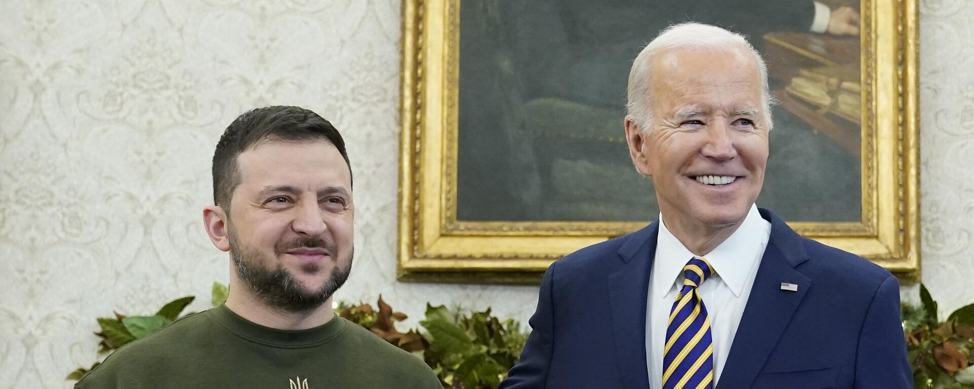 Volodímir Zelenski y el mandatario de EEUU, Joe Biden - Sputnik Mundo, 1920, 20.06.2024