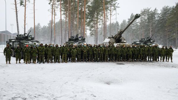 Tropas del Ejército de Canadá en una base de Lituania en 2021 (Imagen referencial) - Sputnik Mundo