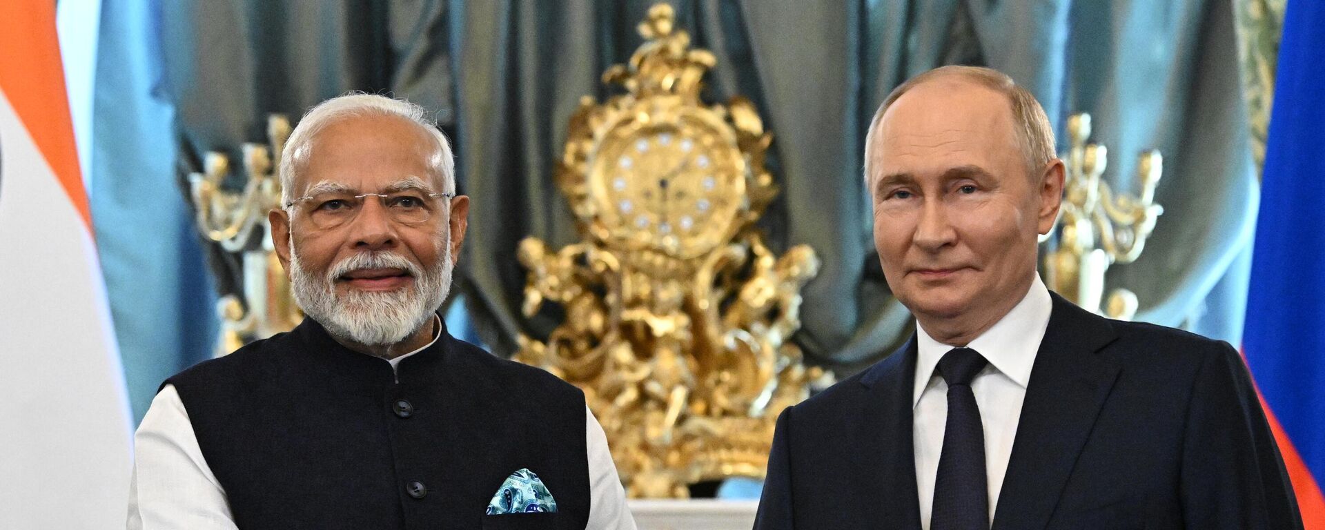 Narendra Modi, primer ministro de la India, y Vladímir Putin, presidente de Rusia, durante su encuentro en Moscú, Rusia, el 9 de julio de 2024 - Sputnik Mundo, 1920, 09.07.2024