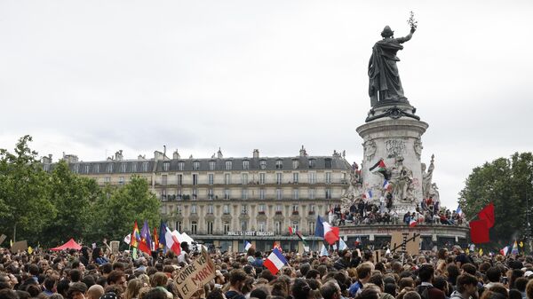 Protestas en Francia el 3 de julio de 2024 - Sputnik Mundo