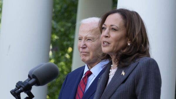 Joe Biden, presidente estadounidense, y Kamala Harris, vicepresidenta de EEUU. - Sputnik Mundo