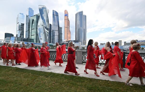 Según los organizadores del proyecto, este evento se organiza por sexto año consecutivo en distintas ciudades de Rusia. - Sputnik Mundo