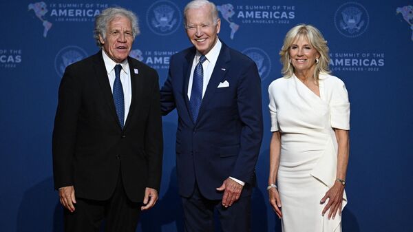 Luis Almagro, Joe Biden y Jill Biden  - Sputnik Mundo