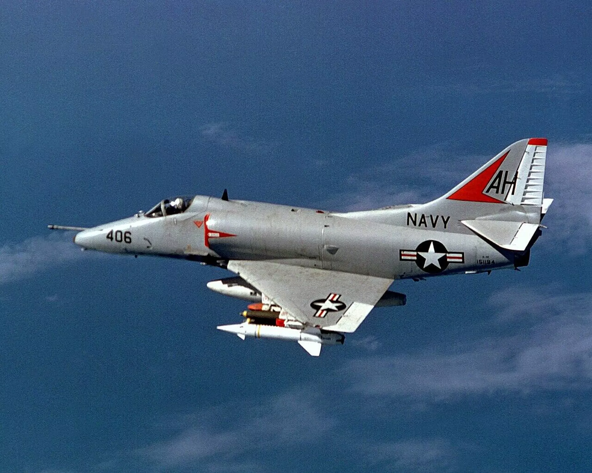 Un avión de ataque Douglas A-4E Skyhawk de la Marina estadounidense - Sputnik Mundo, 1920, 06.08.2024