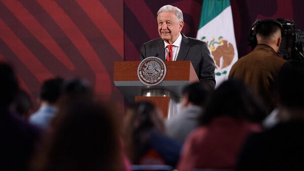 El presidente de México, Andrés Manuel López Obrador, en conferencia de prensa. - Sputnik Mundo