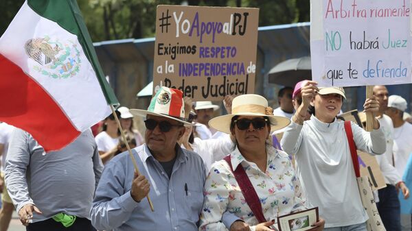 Trabajadores, jueces y magistrados del Poder Judicial mexicano sostienen un paro nacional desde el 19 de agosto de 2024. - Sputnik Mundo