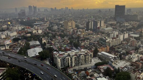 Un atardecer en la Ciudad de México  - Sputnik Mundo