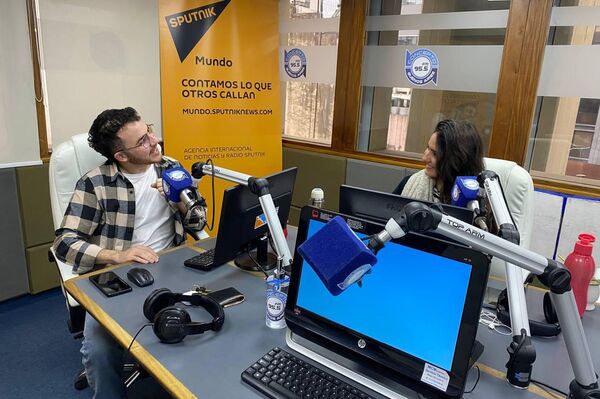 Estudio de radio Sputnik en Argentina - Sputnik Mundo