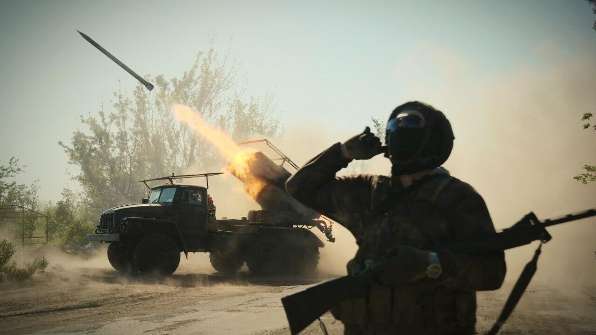 Soldado ruso en la zona de operación militar en Ucrania - Sputnik Mundo, 1920, 09.09.2024