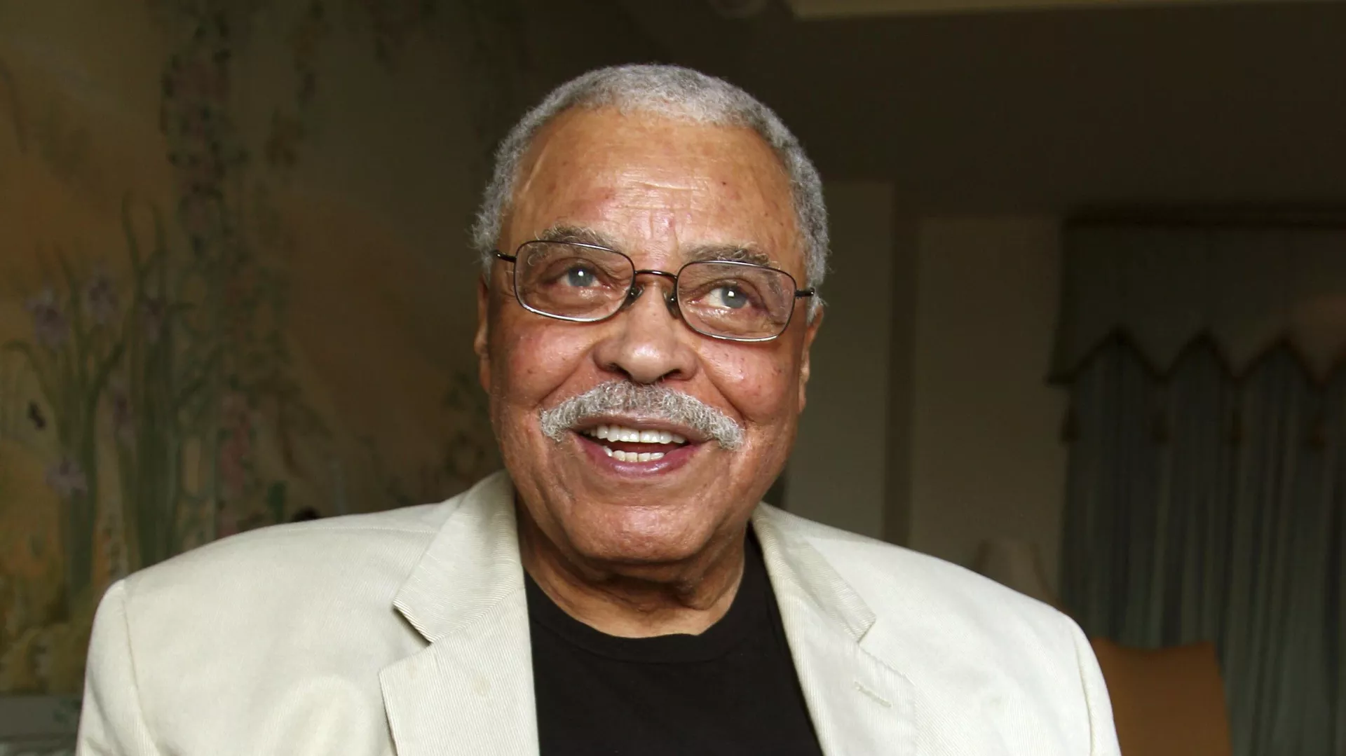 El actor James Earl Jones